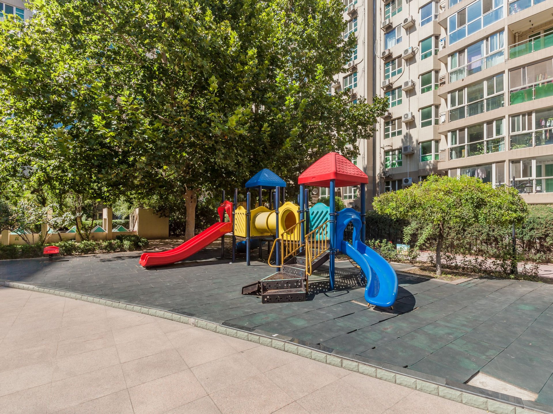 嘉铭桐城A区 environment