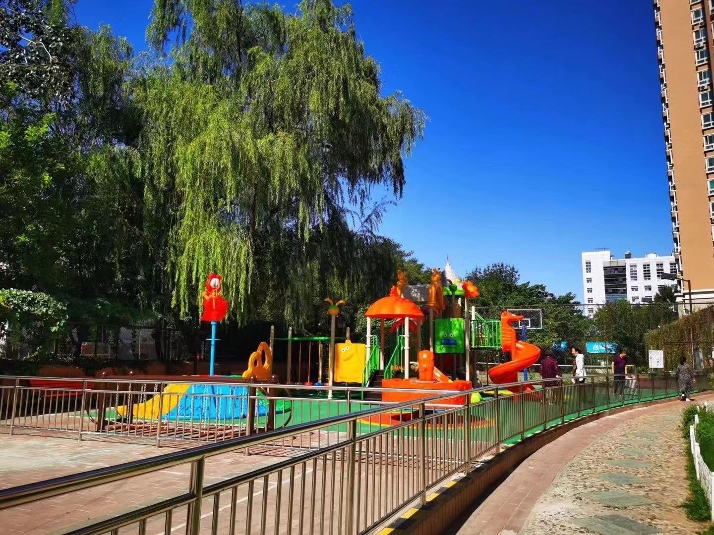 嘉润花园 environment