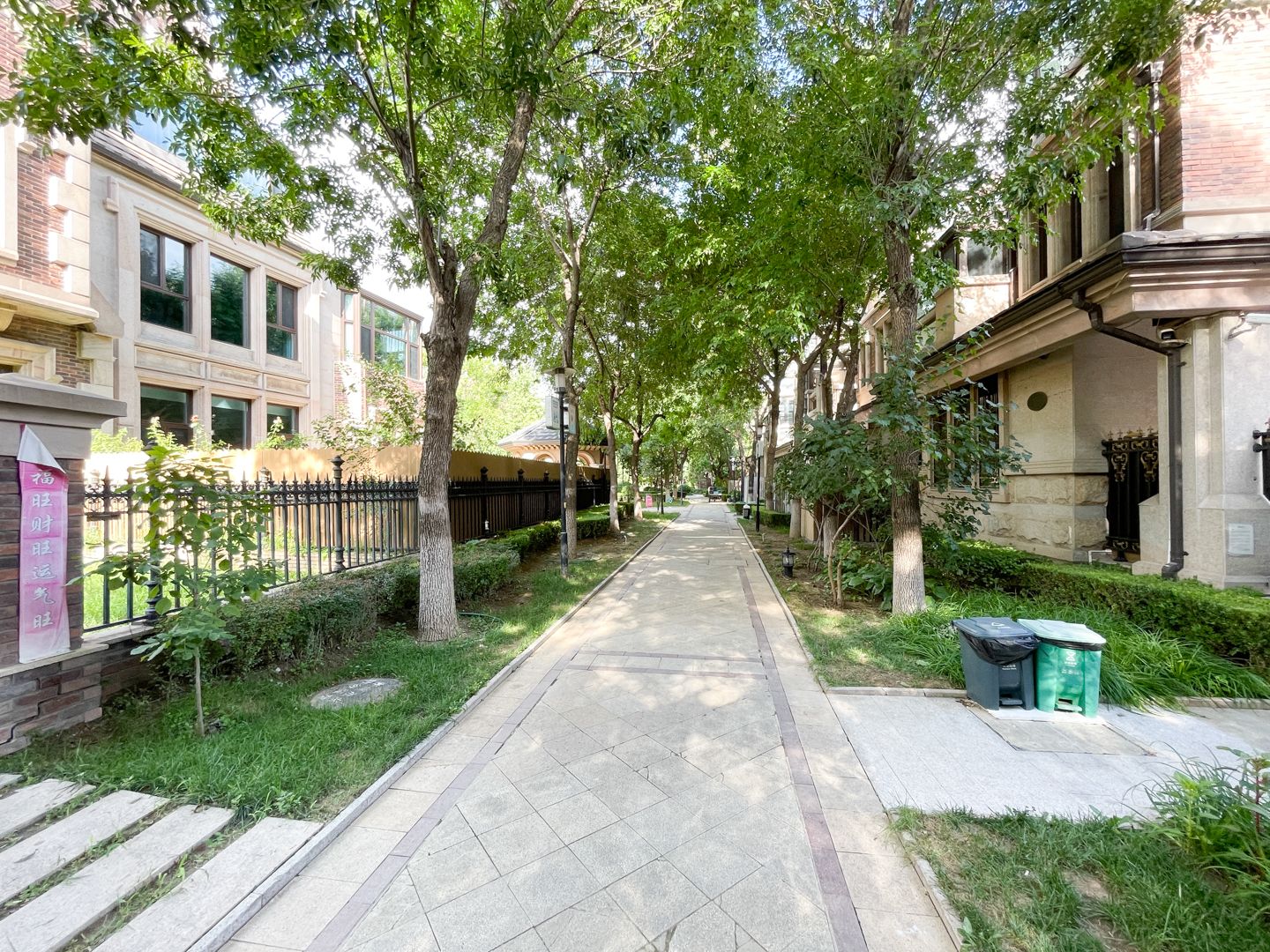 京基鹭府 environment