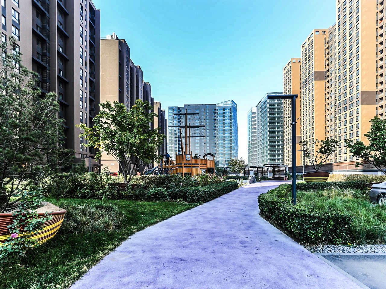 京投银泰万科西华府 environment