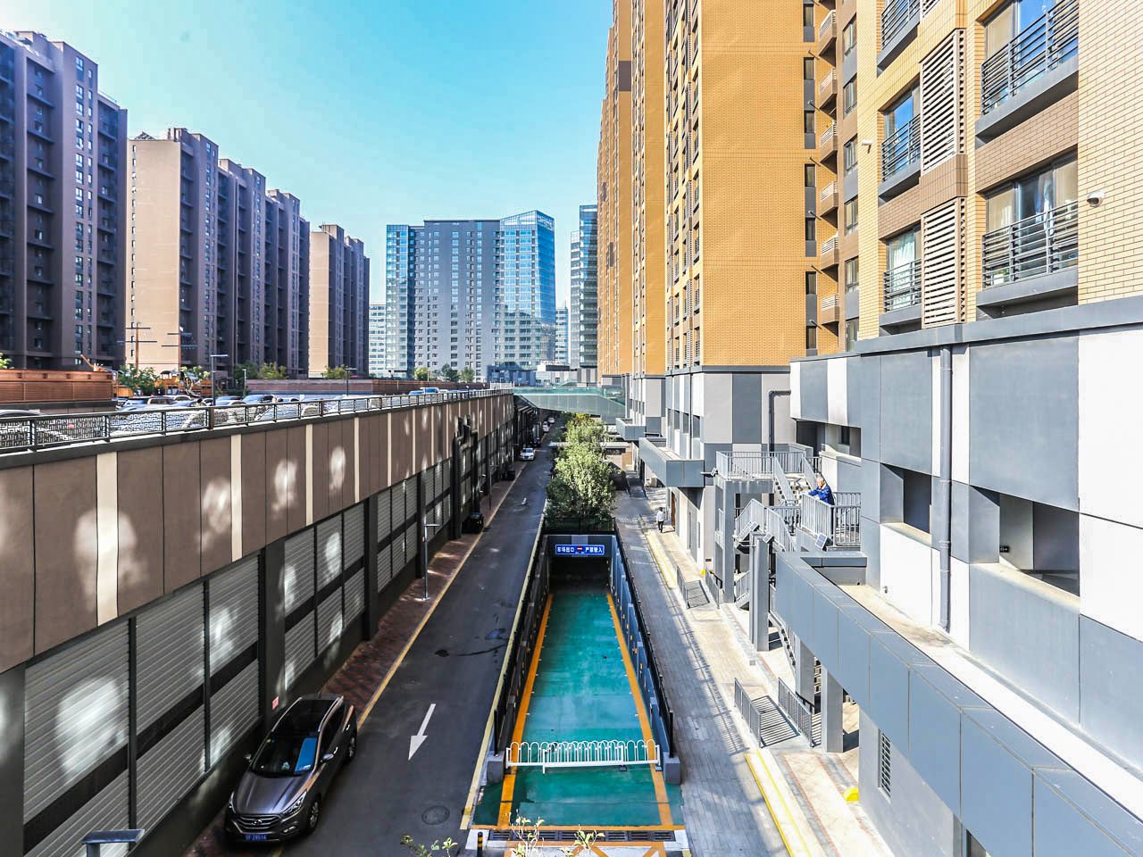 京投银泰万科西华府 environment