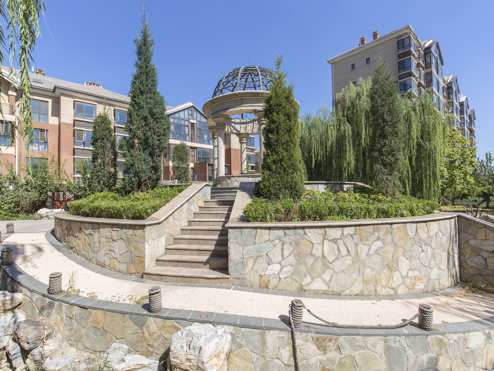 金色漫香林五期 environment