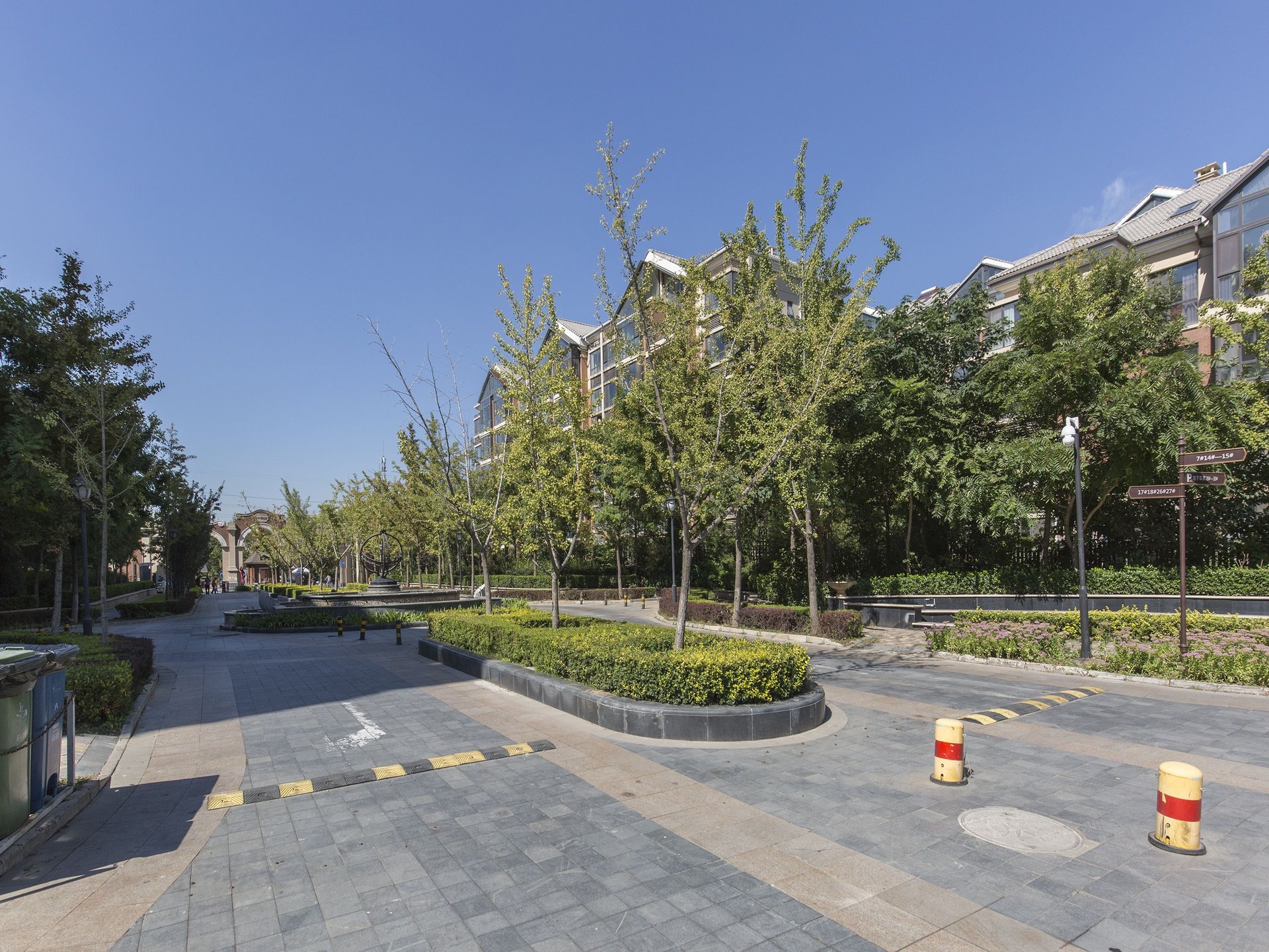 金色漫香林五期 environment