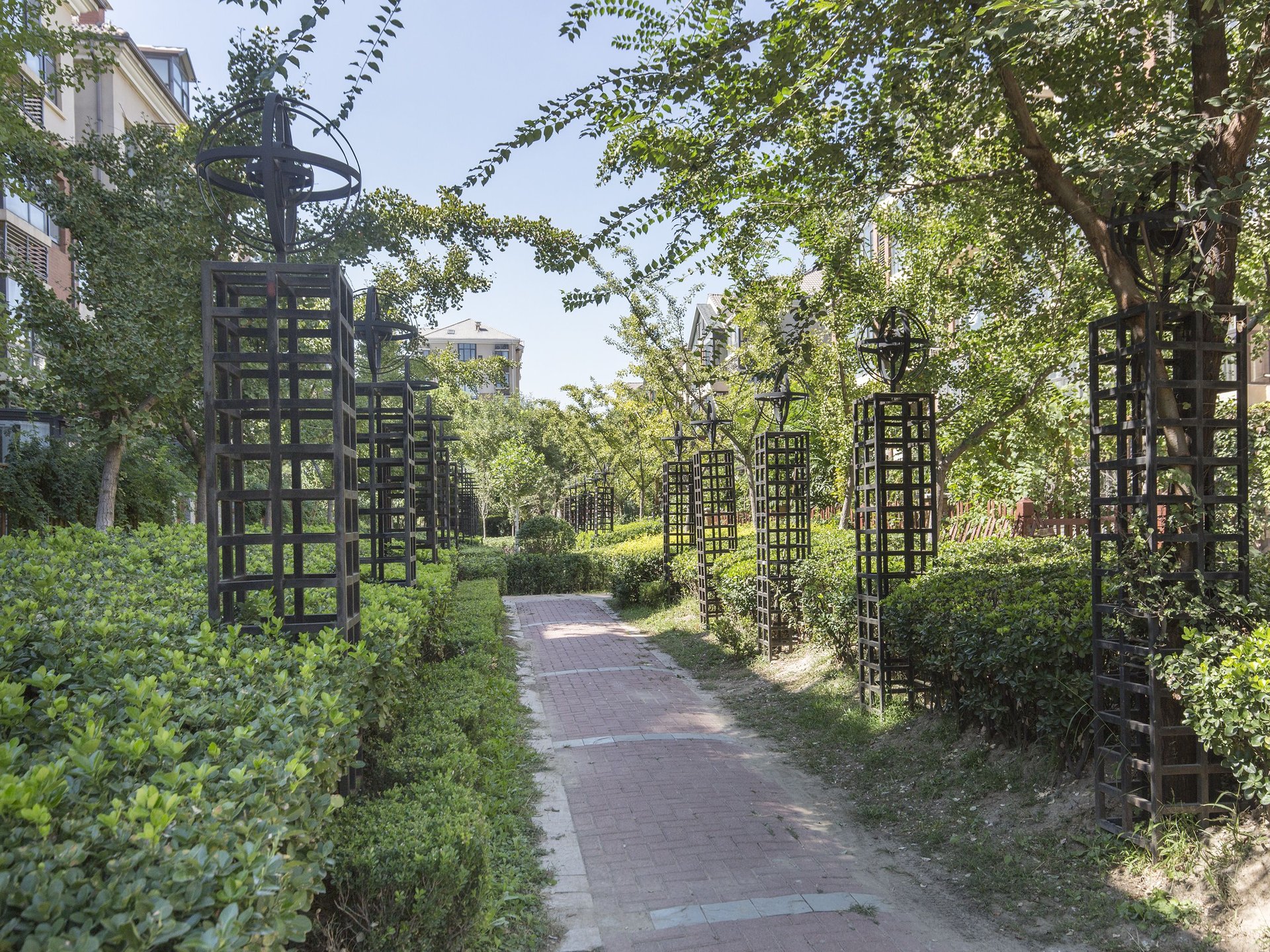 金色漫香林五期 environment