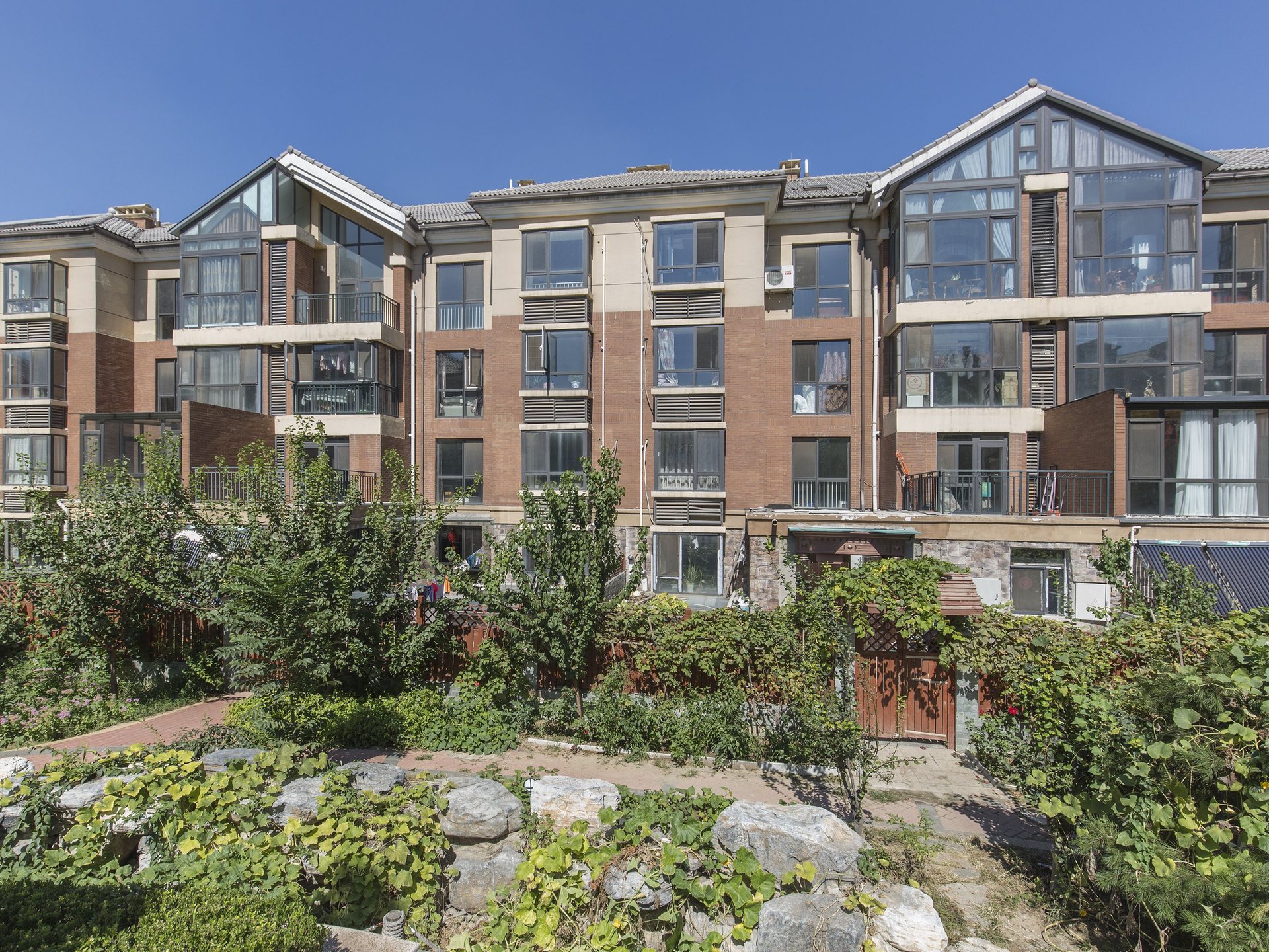 金色漫香林五期 environment