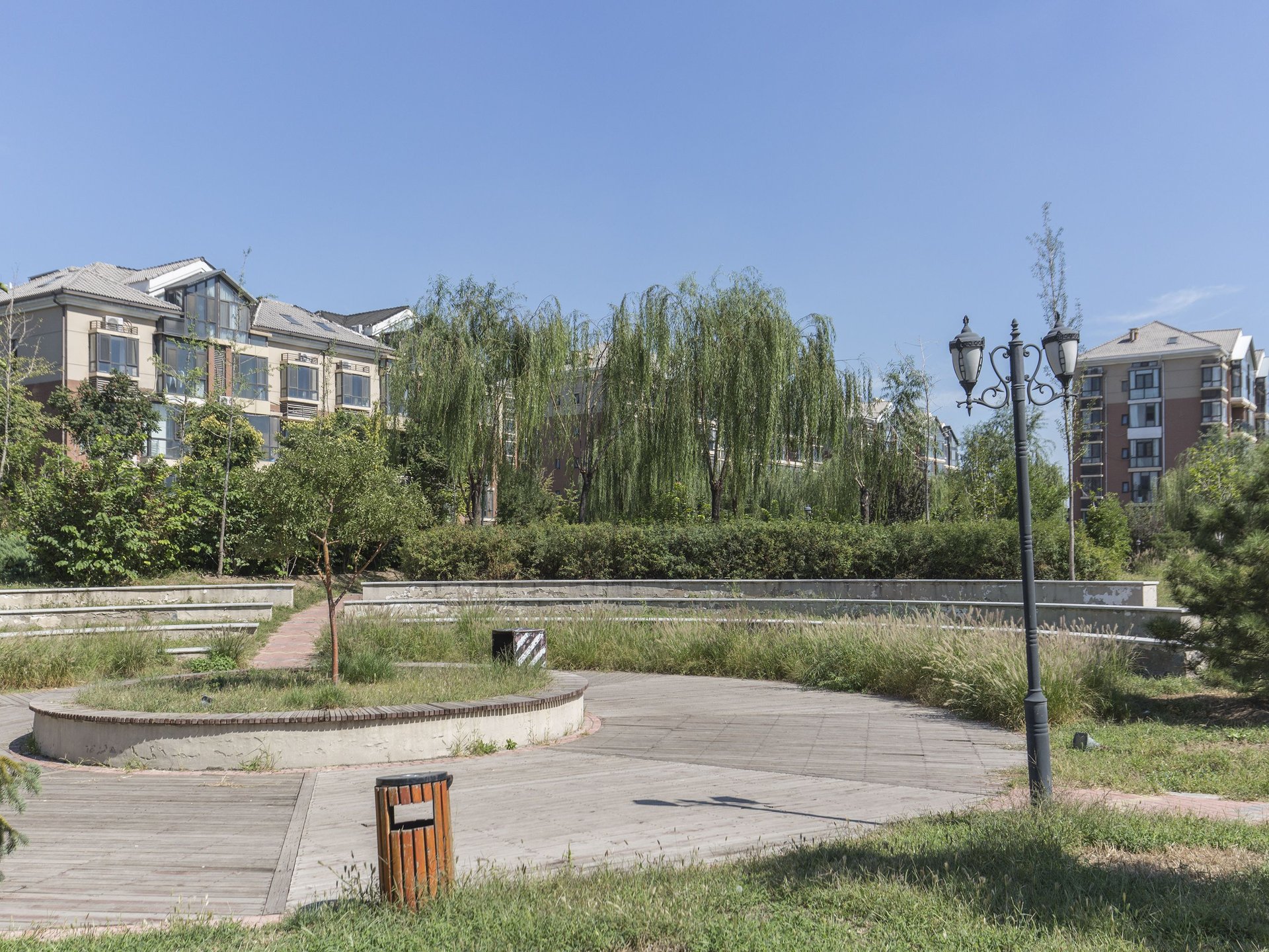 金色漫香林五期 environment