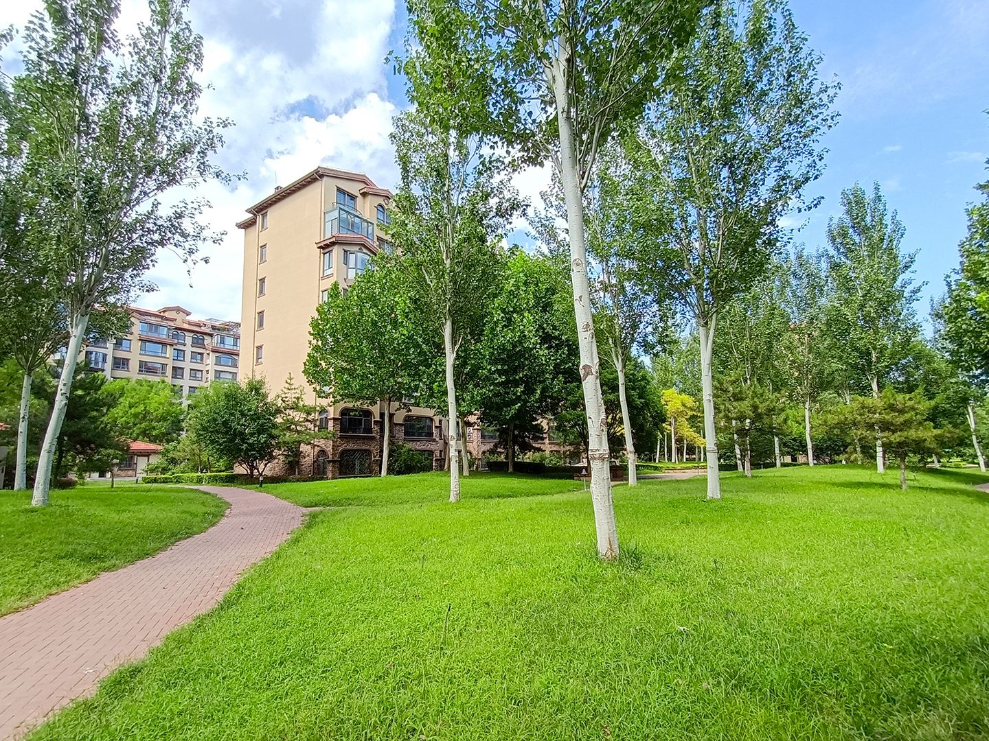 金色漫香苑 environment