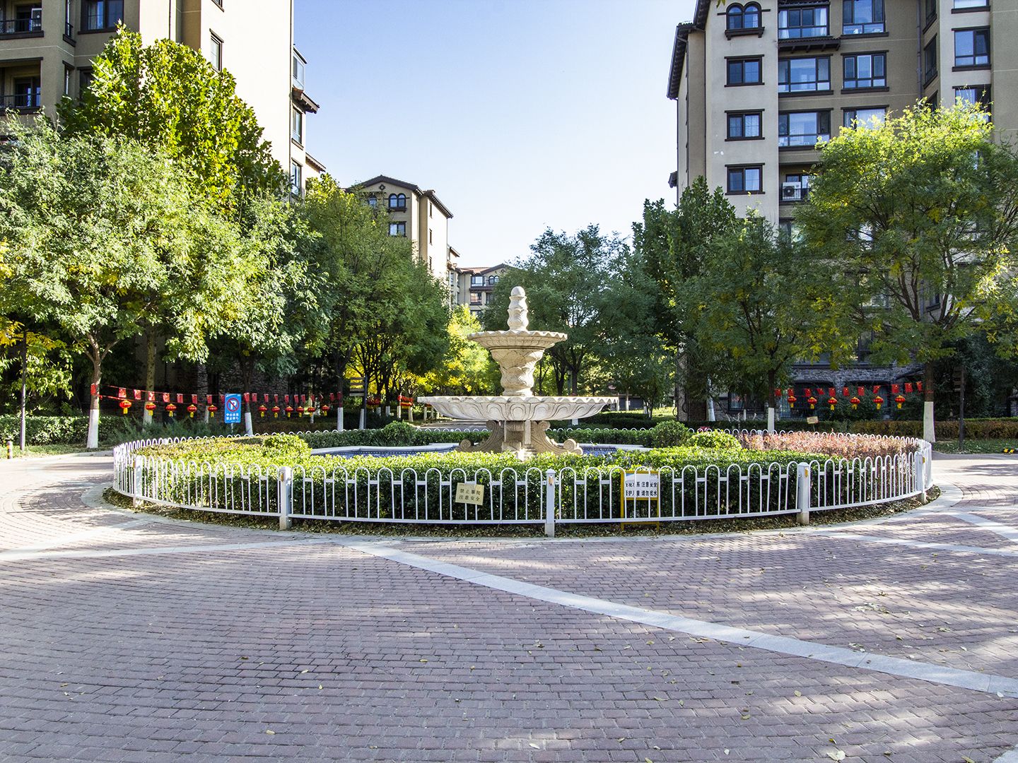 金色漫香苑 environment