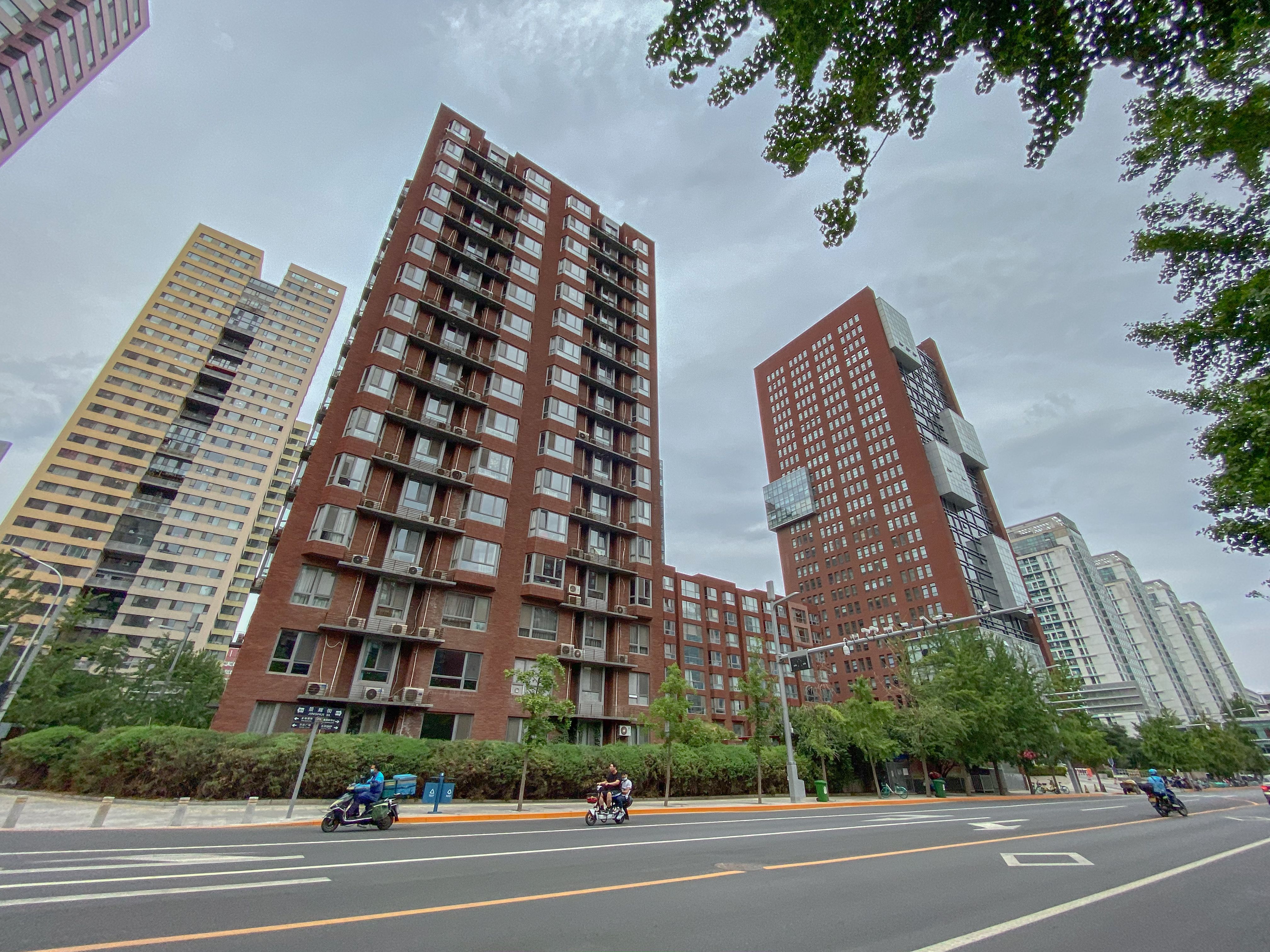 蓝堡国际公寓 environment