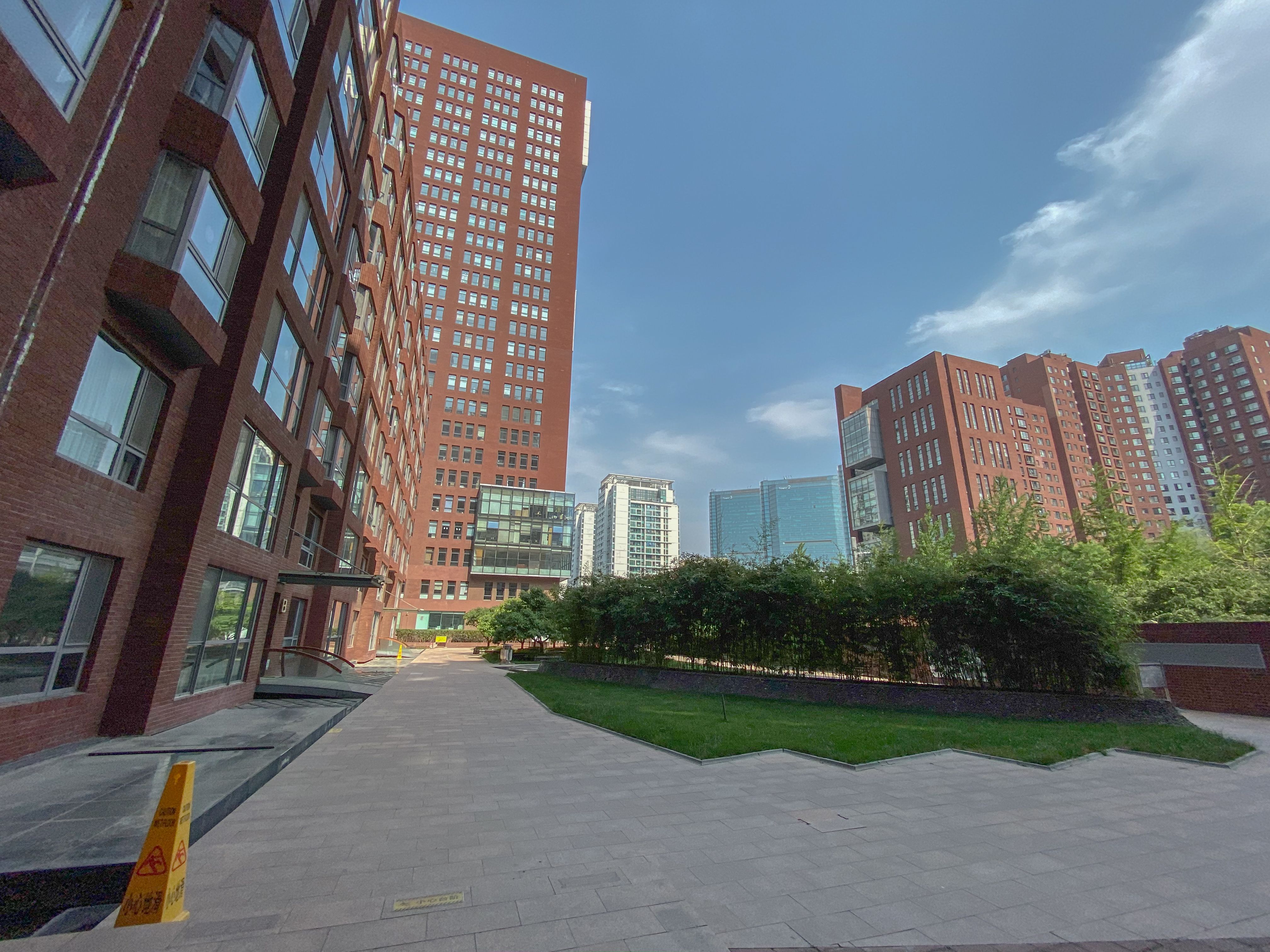 蓝堡国际公寓 environment