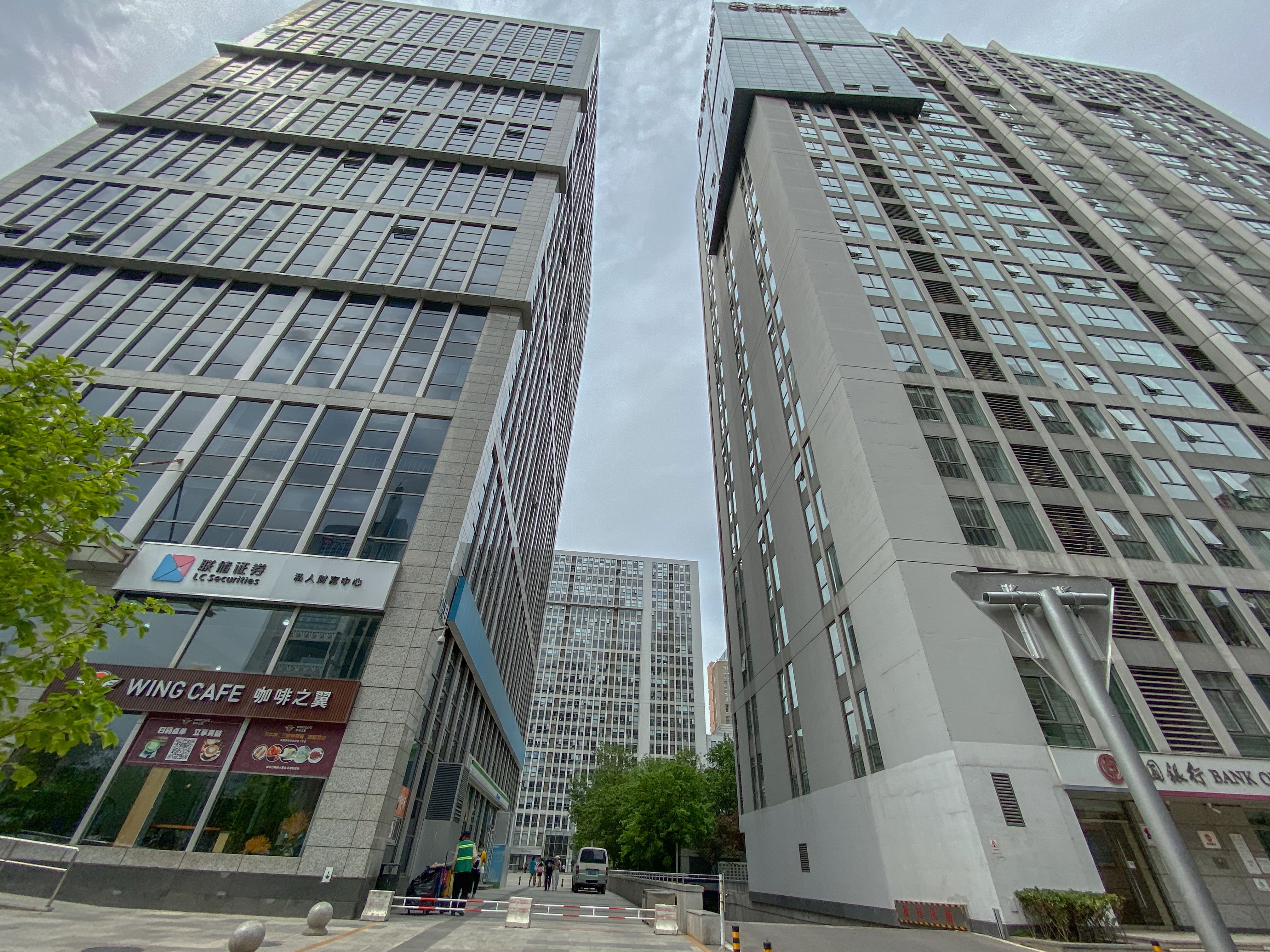 蓝堡国际公寓 environment