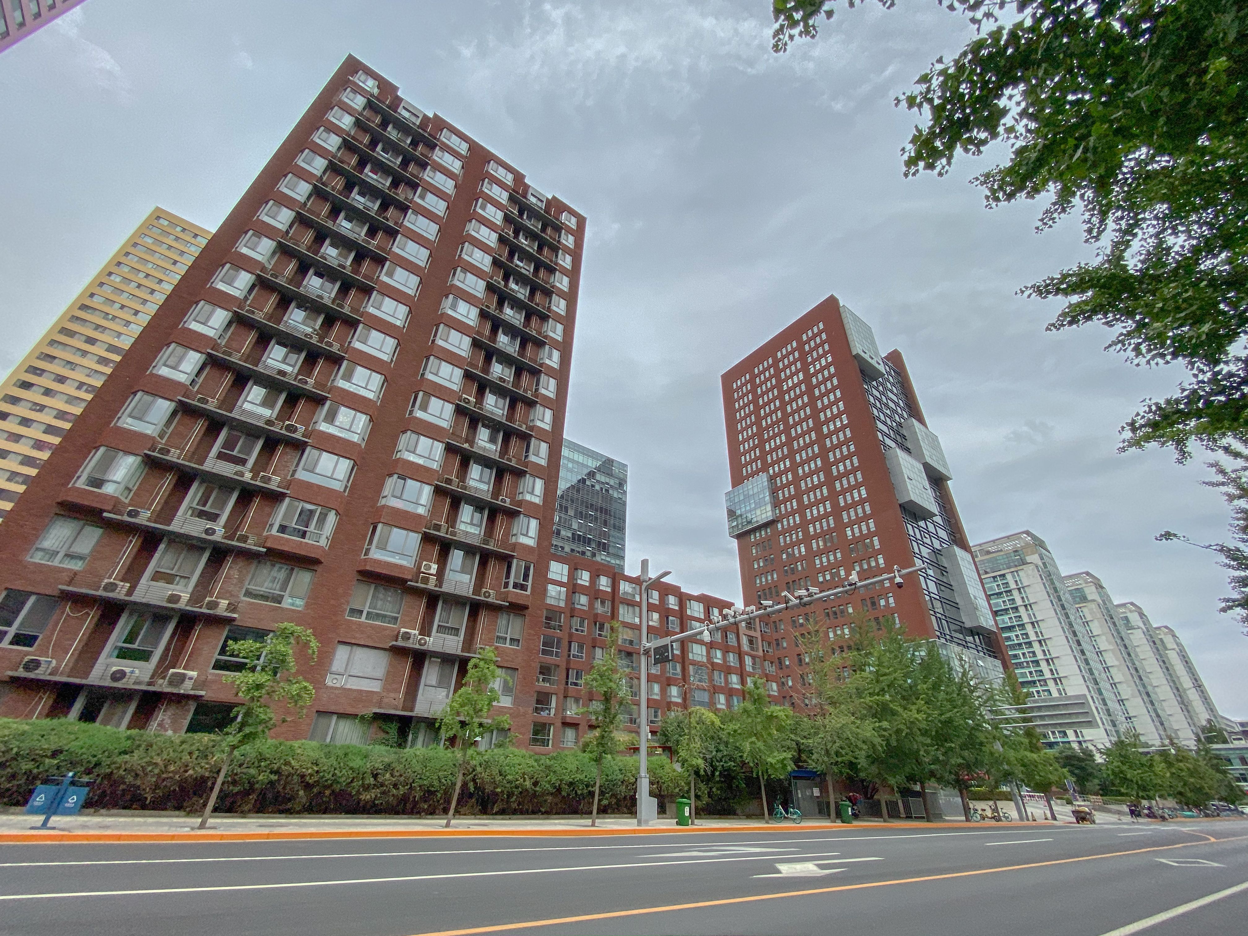 蓝堡国际公寓 environment