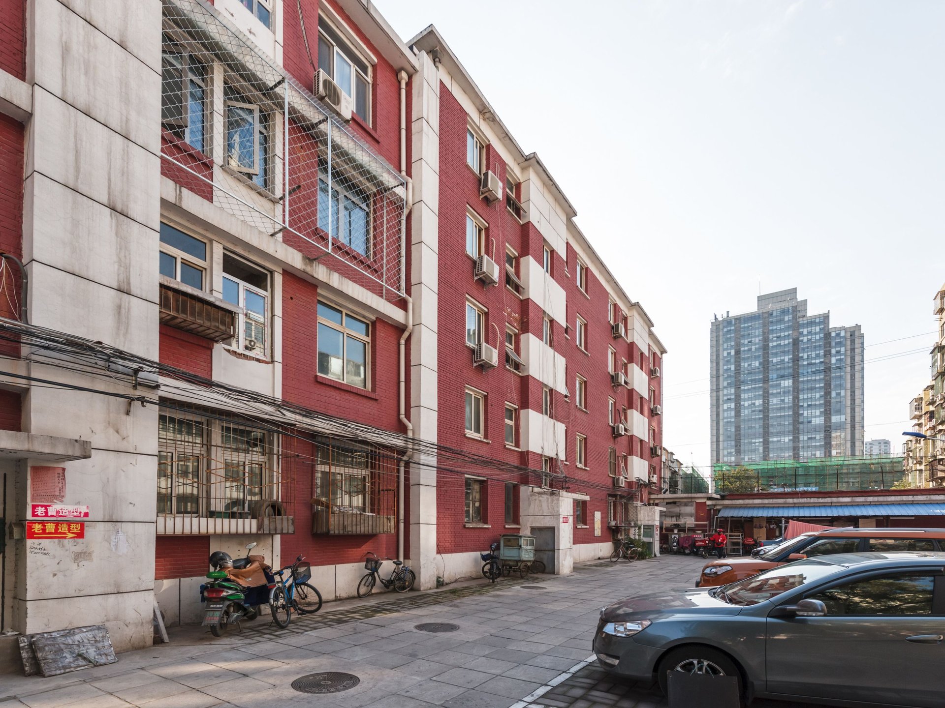 莲花池东路甲5号院 environment