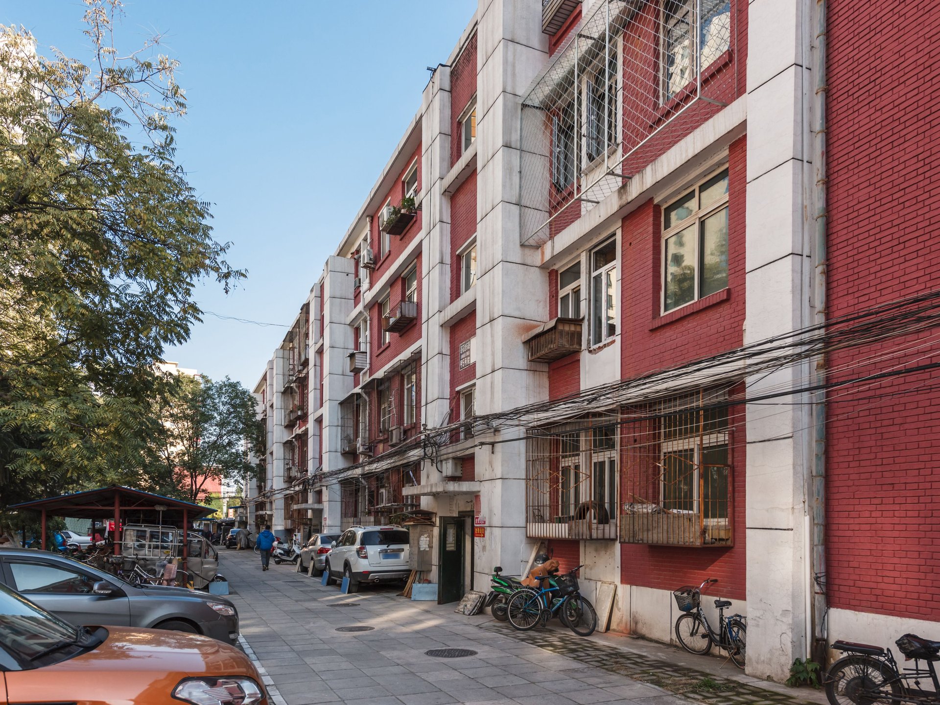 莲花池东路甲5号院 environment