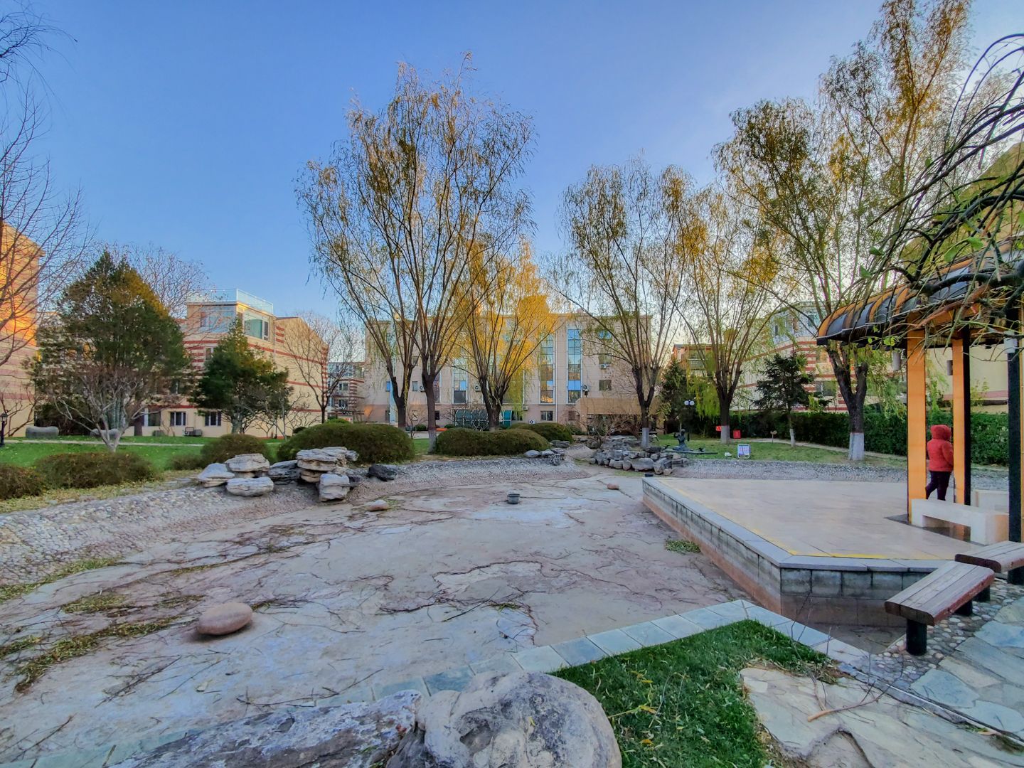 玲珑花园 environment