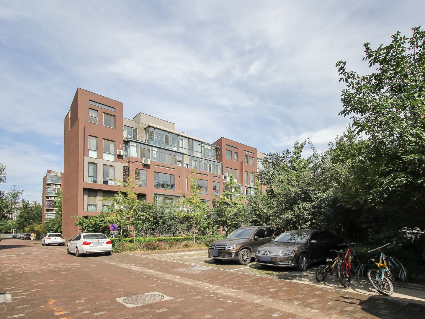 领秀新硅谷2号院 environment