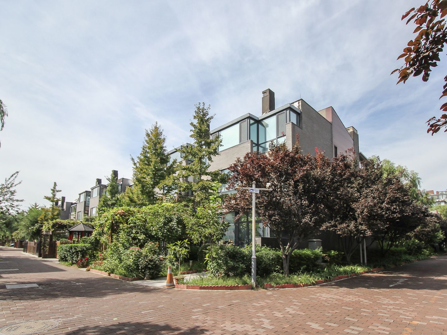 领秀新硅谷2号院 environment