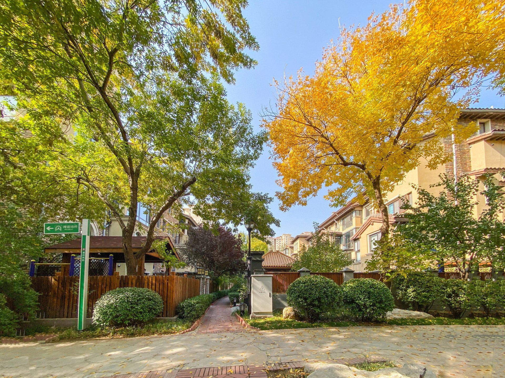 龙湖花盛香醍 environment