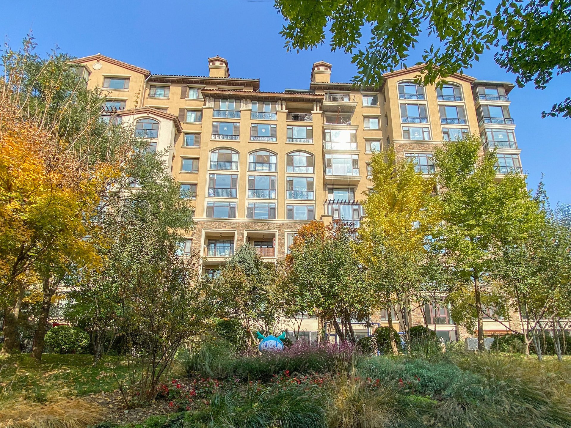 龙湖花盛香醍 environment