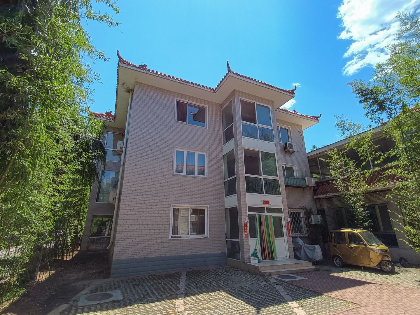 龙脉温泉 environment