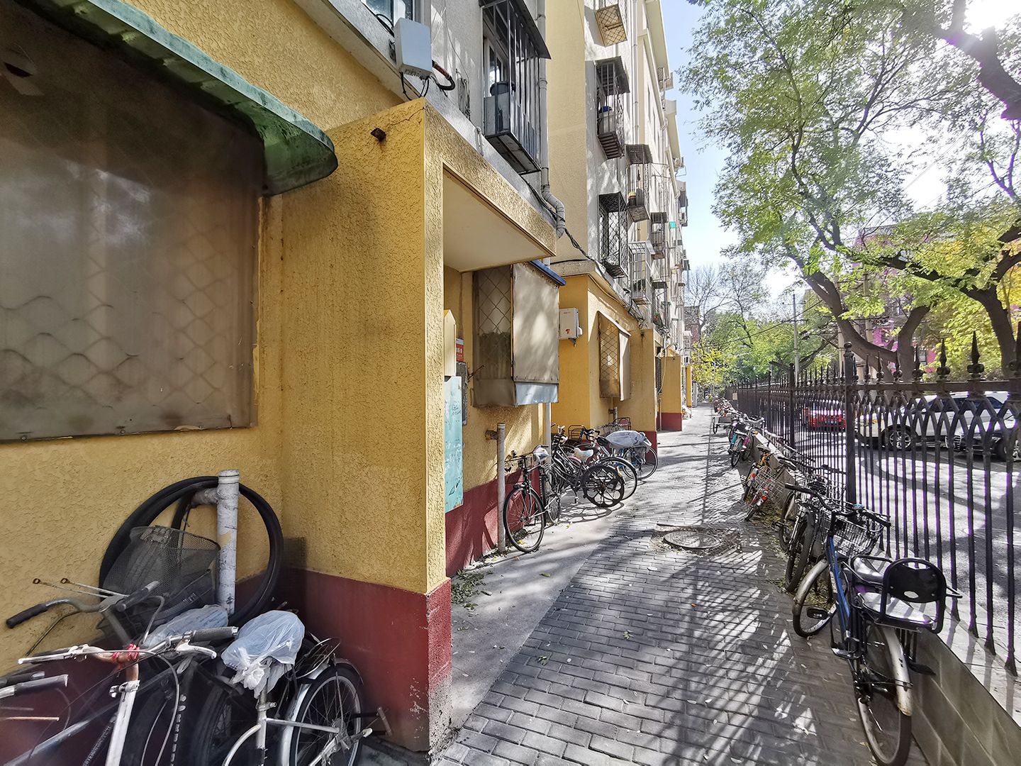 龙潭西里 environment