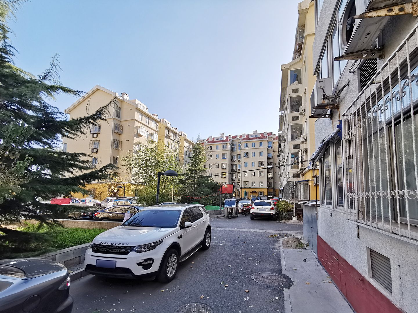 龙潭西里 environment