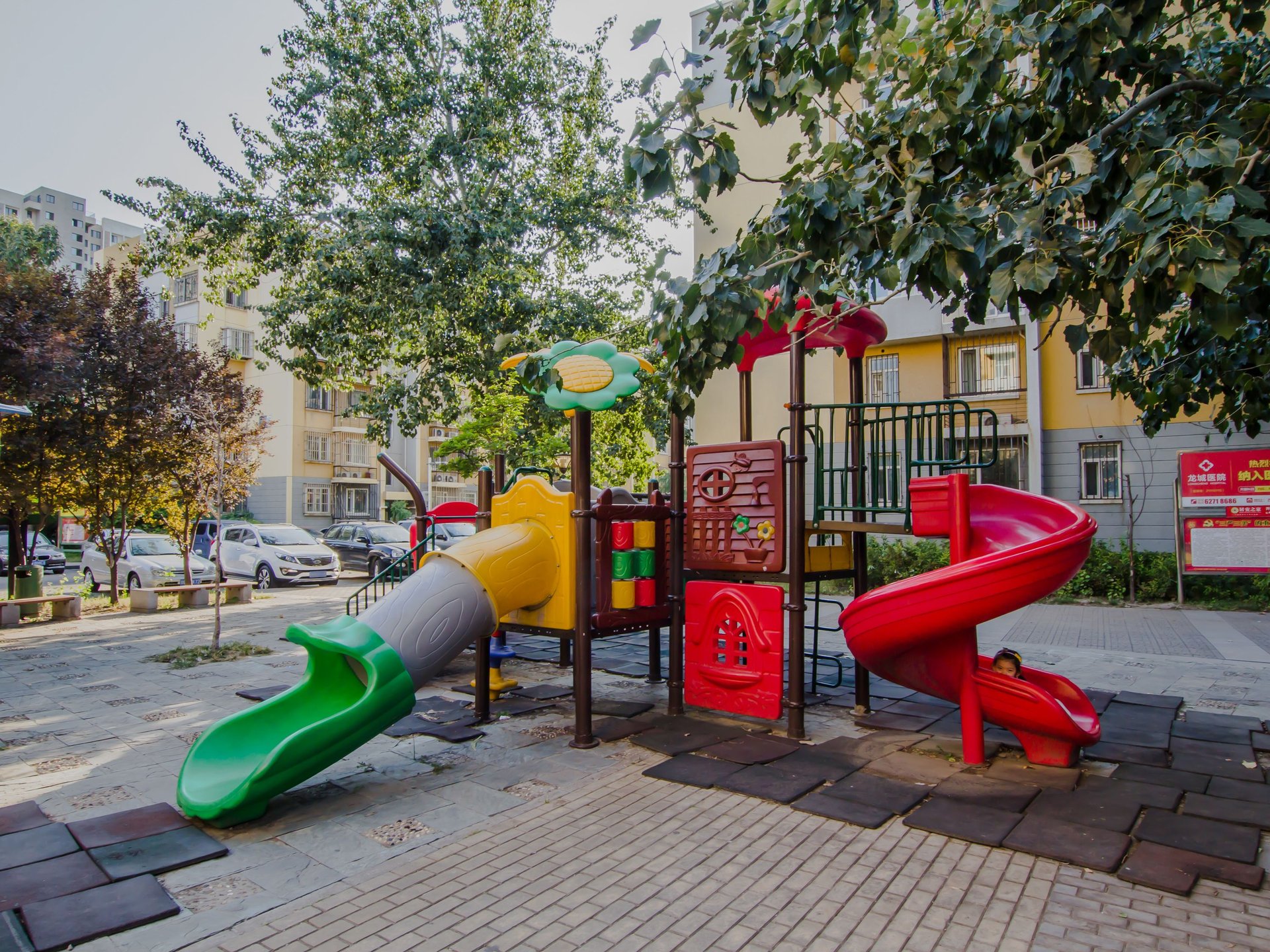 龙腾苑五区 environment