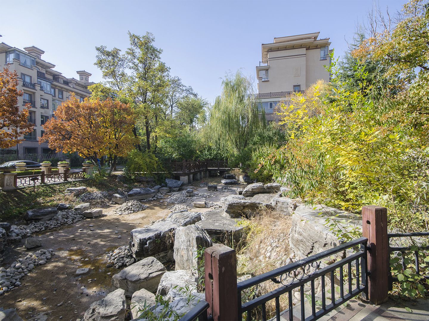 鲁能7号院颐景润园 environment