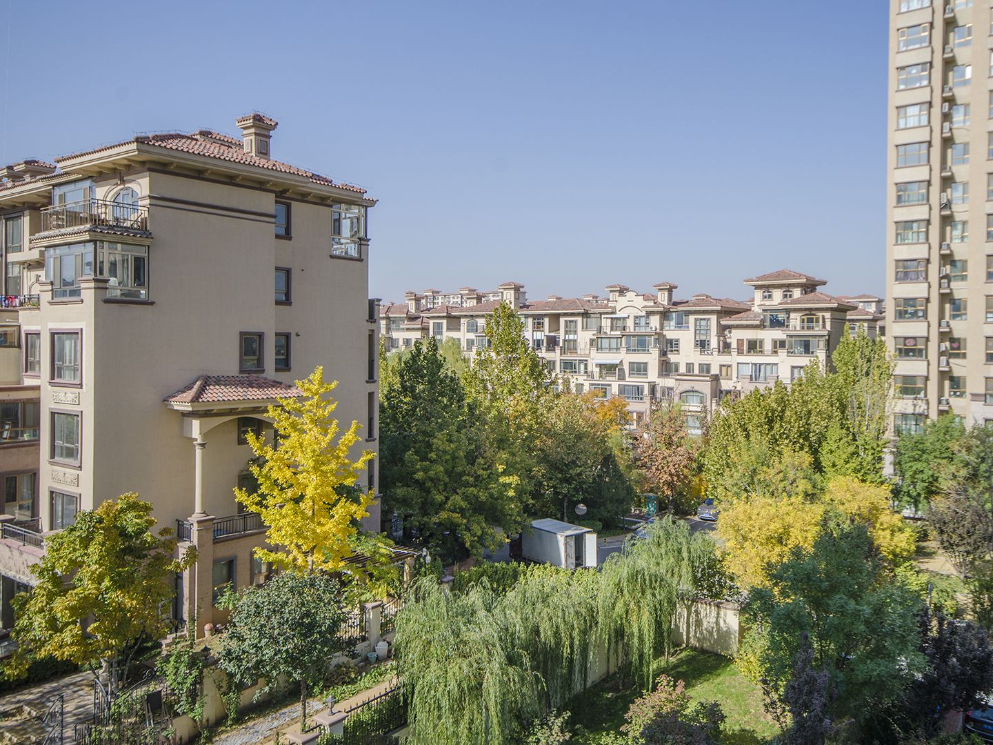 鲁能7号院颐景润园 environment