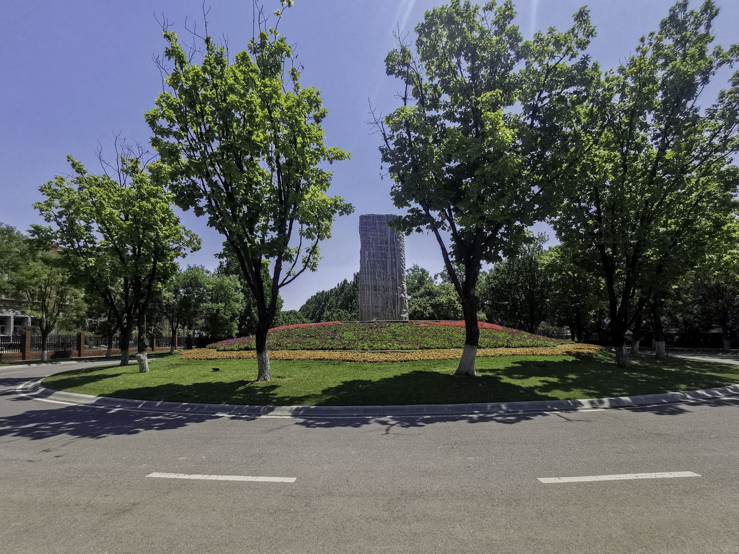 鲁能格拉斯小镇 environment