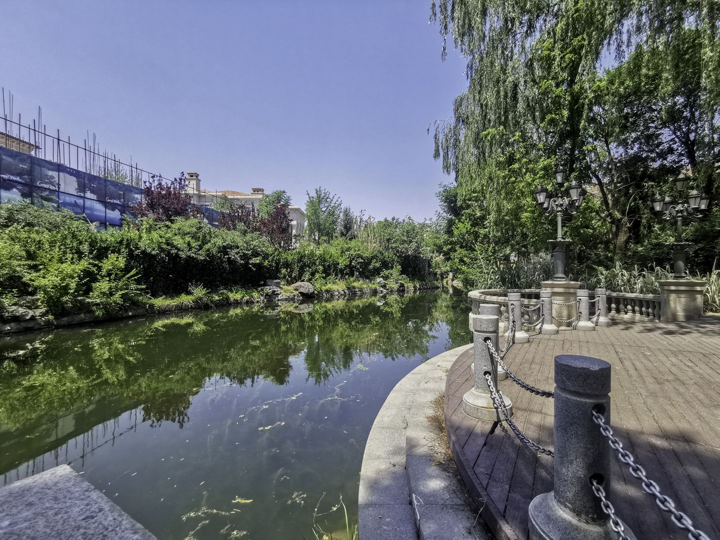 鲁能格拉斯小镇 environment