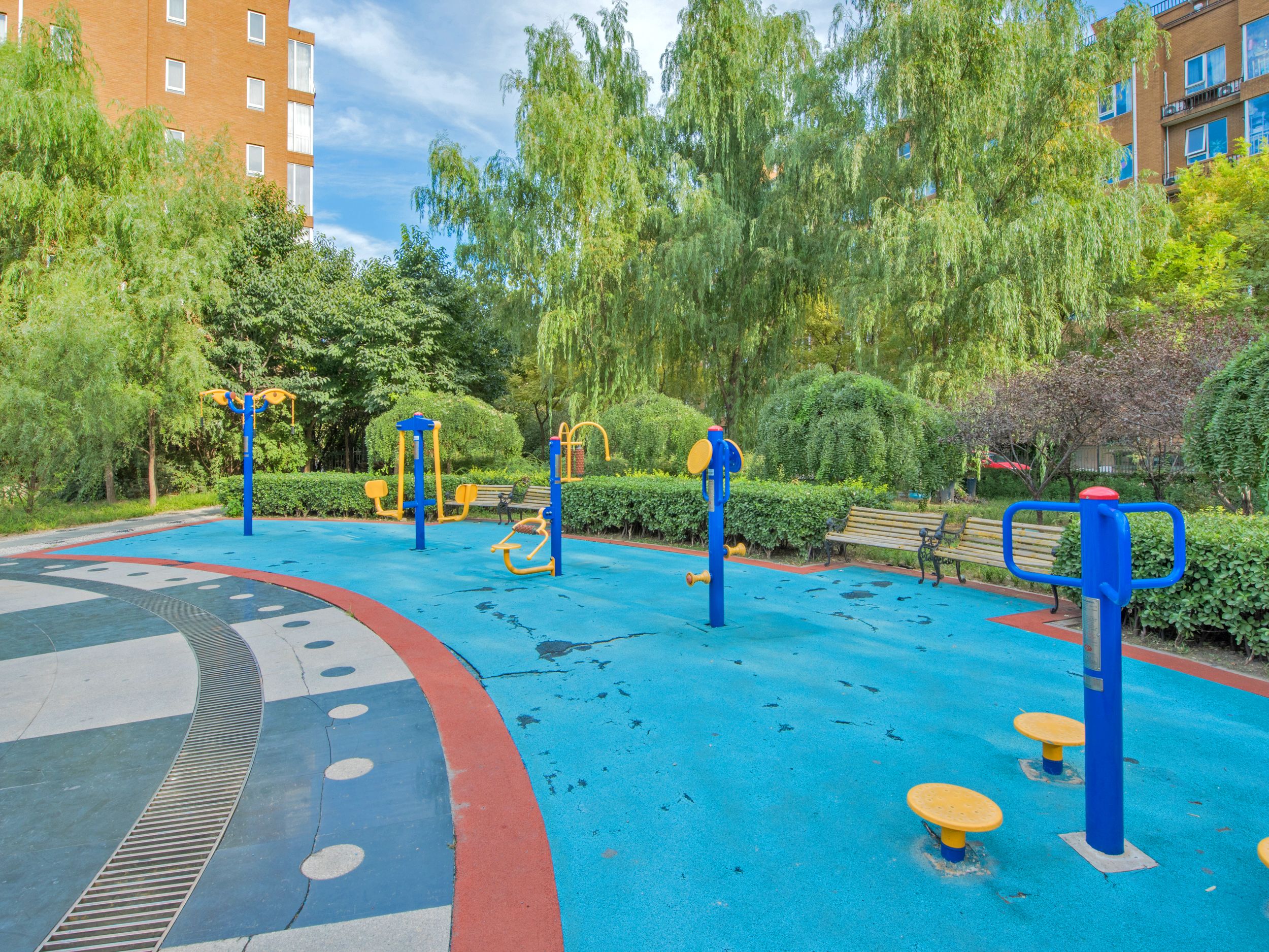 绿波漫板 environment