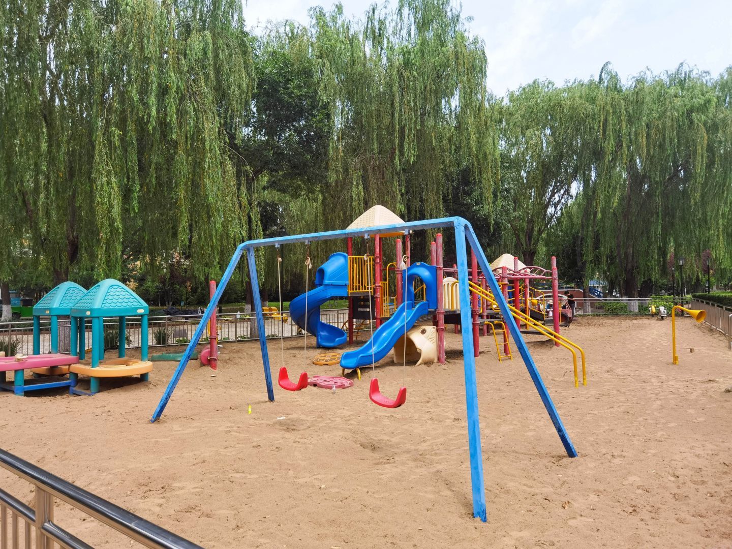 名都园 environment