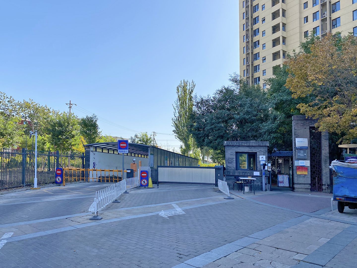 融泽嘉园东一路8号院 environment