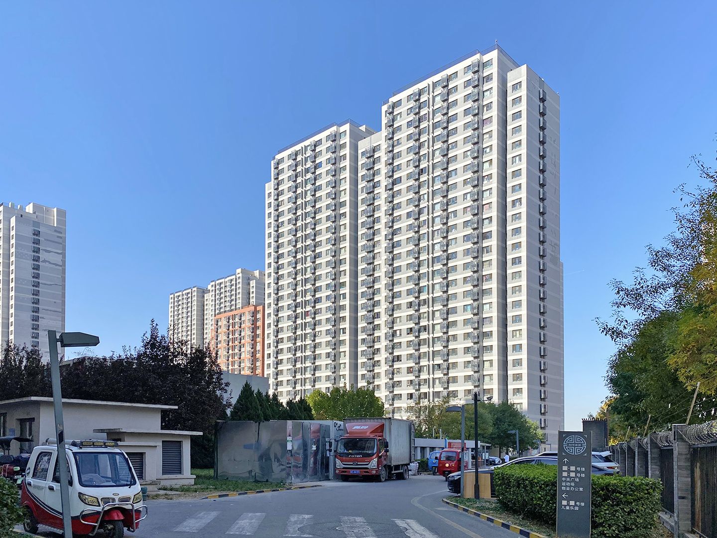 融泽嘉园中路1号院 environment