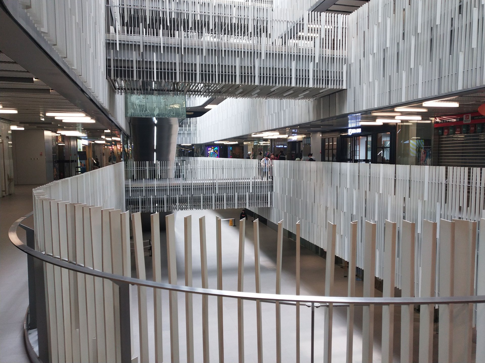 三里屯SOHO environment