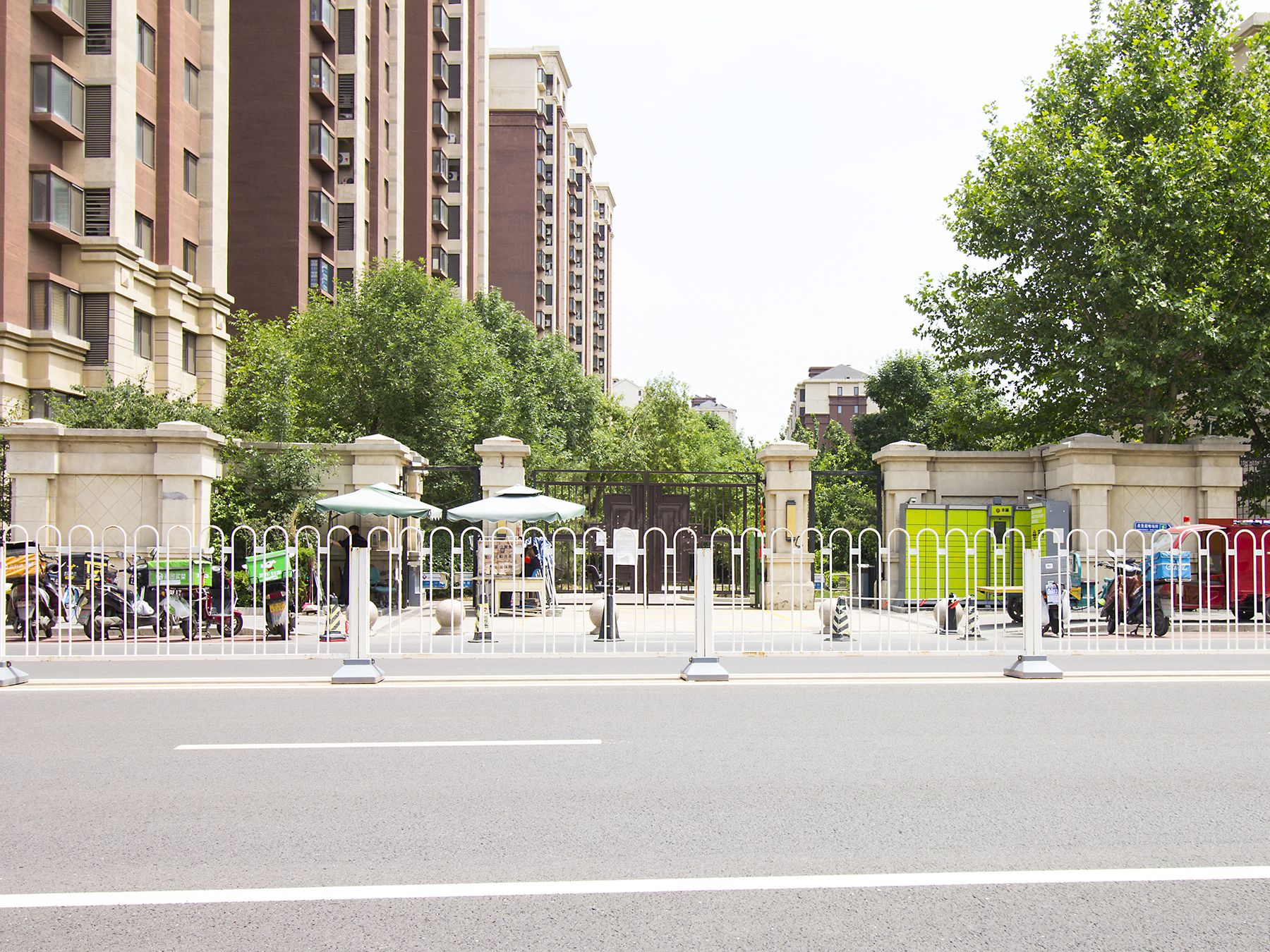 世华龙樾一期西区 environment