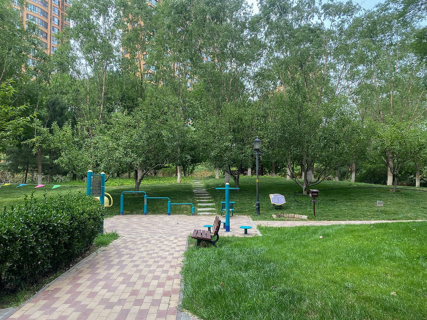 世华泊郡 environment