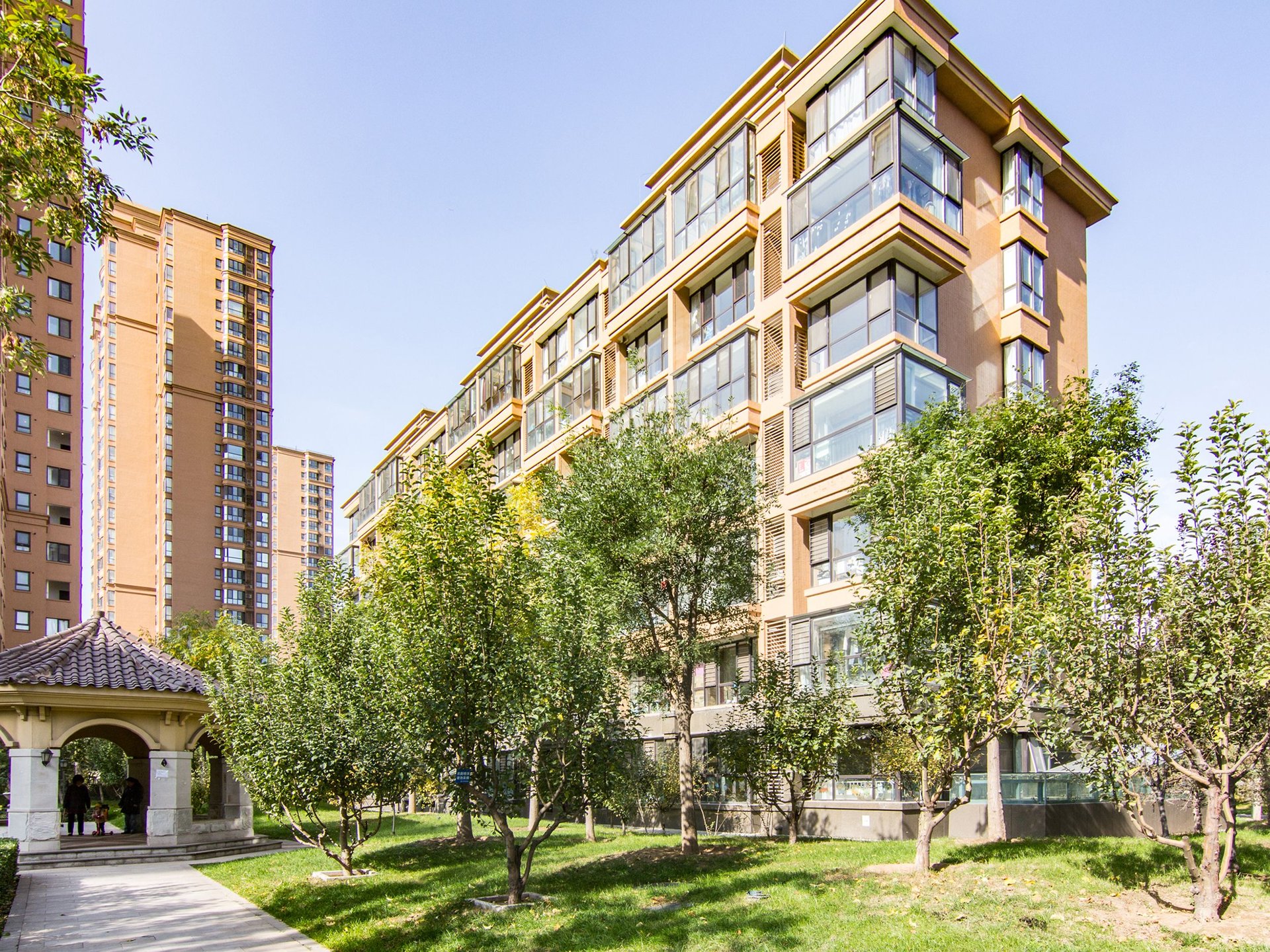 世华泊郡 environment