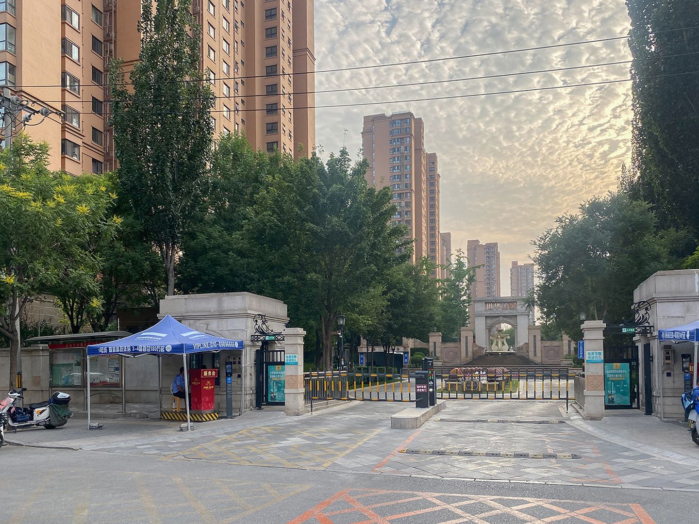 世华泊郡 environment