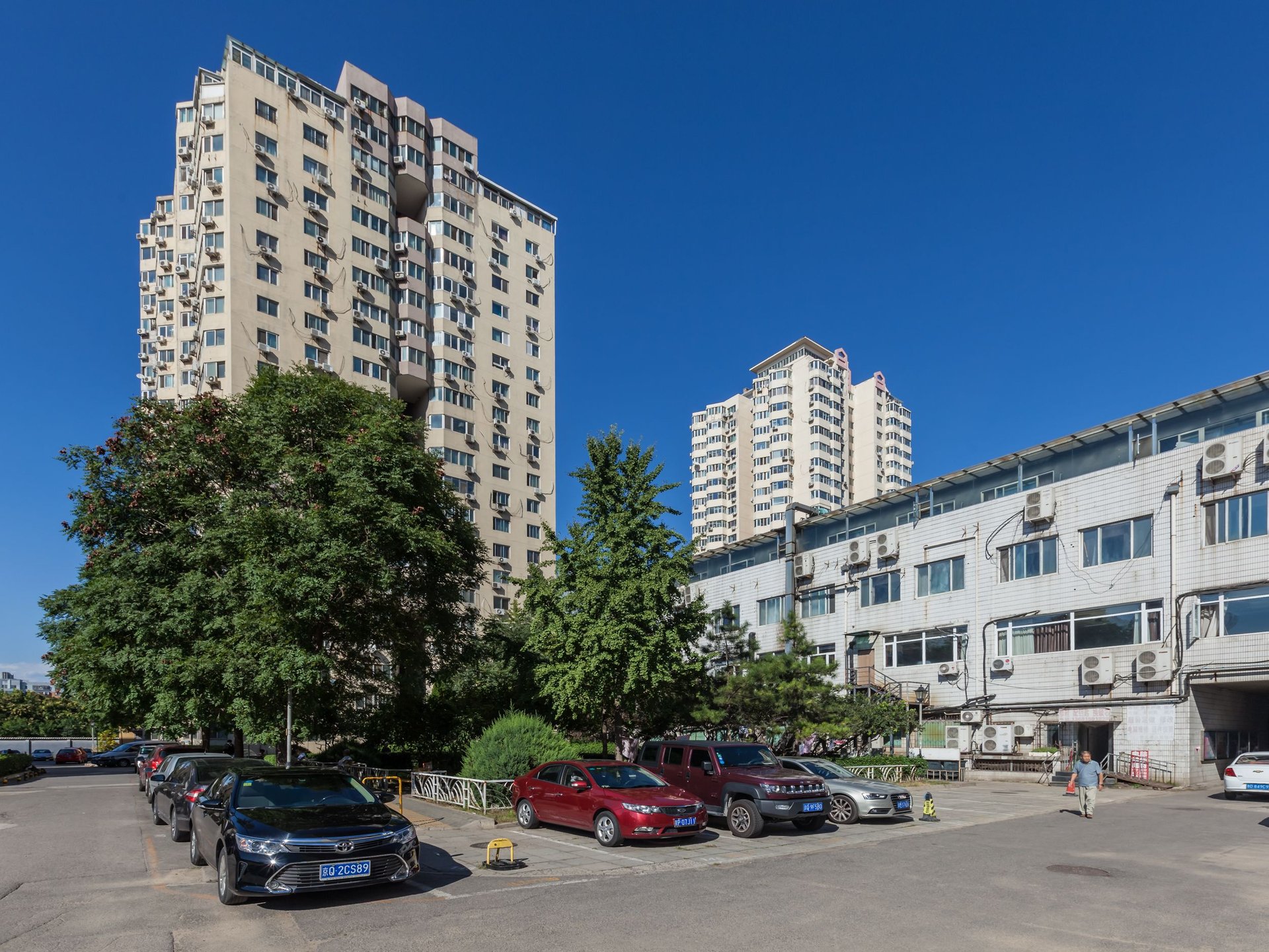 世纪村西区 environment