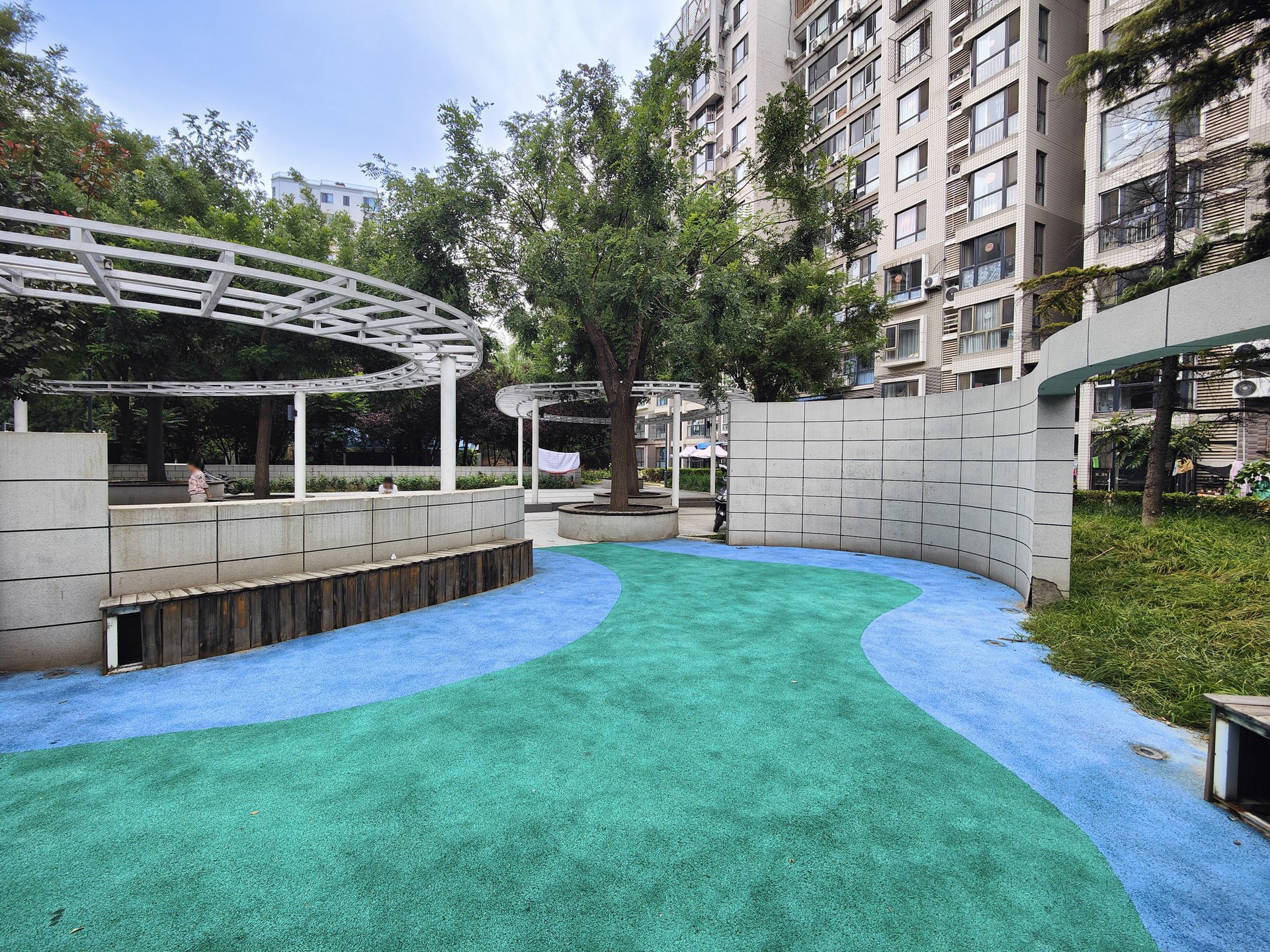 世纪东方城北区 environment