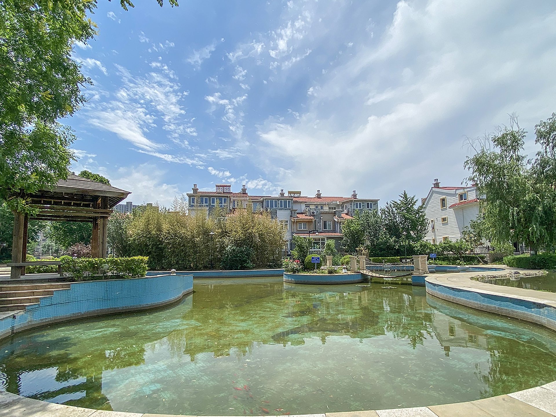 世爵源墅 environment