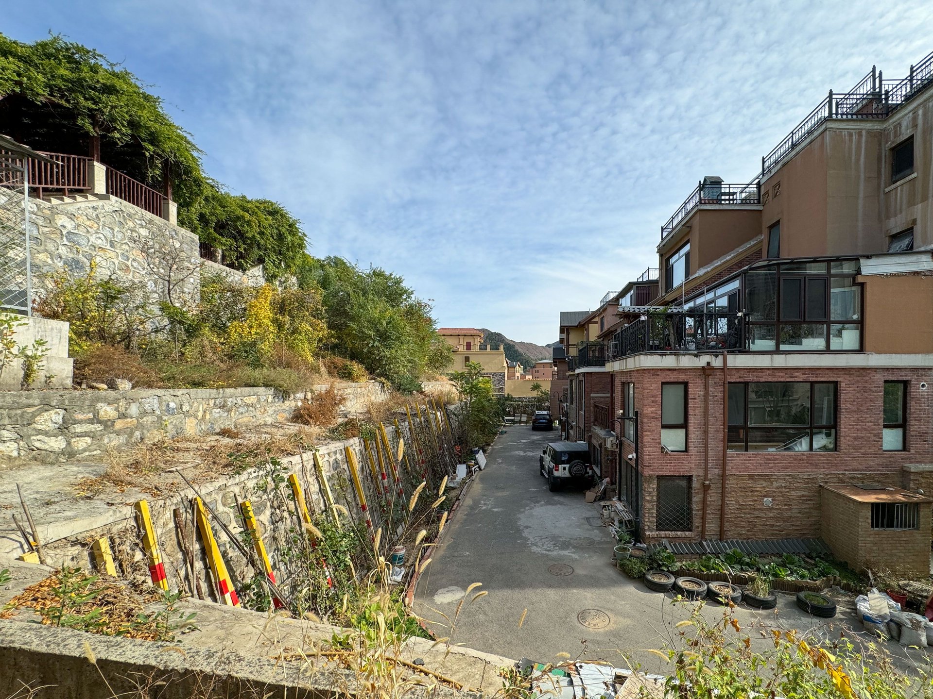 首创澜茵山二期 environment