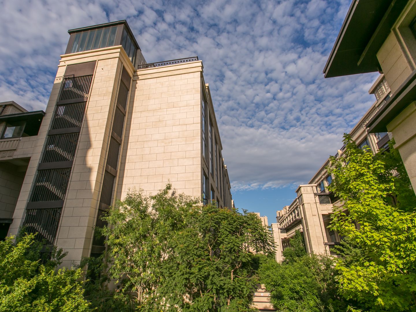 首开龙湖天琅 environment