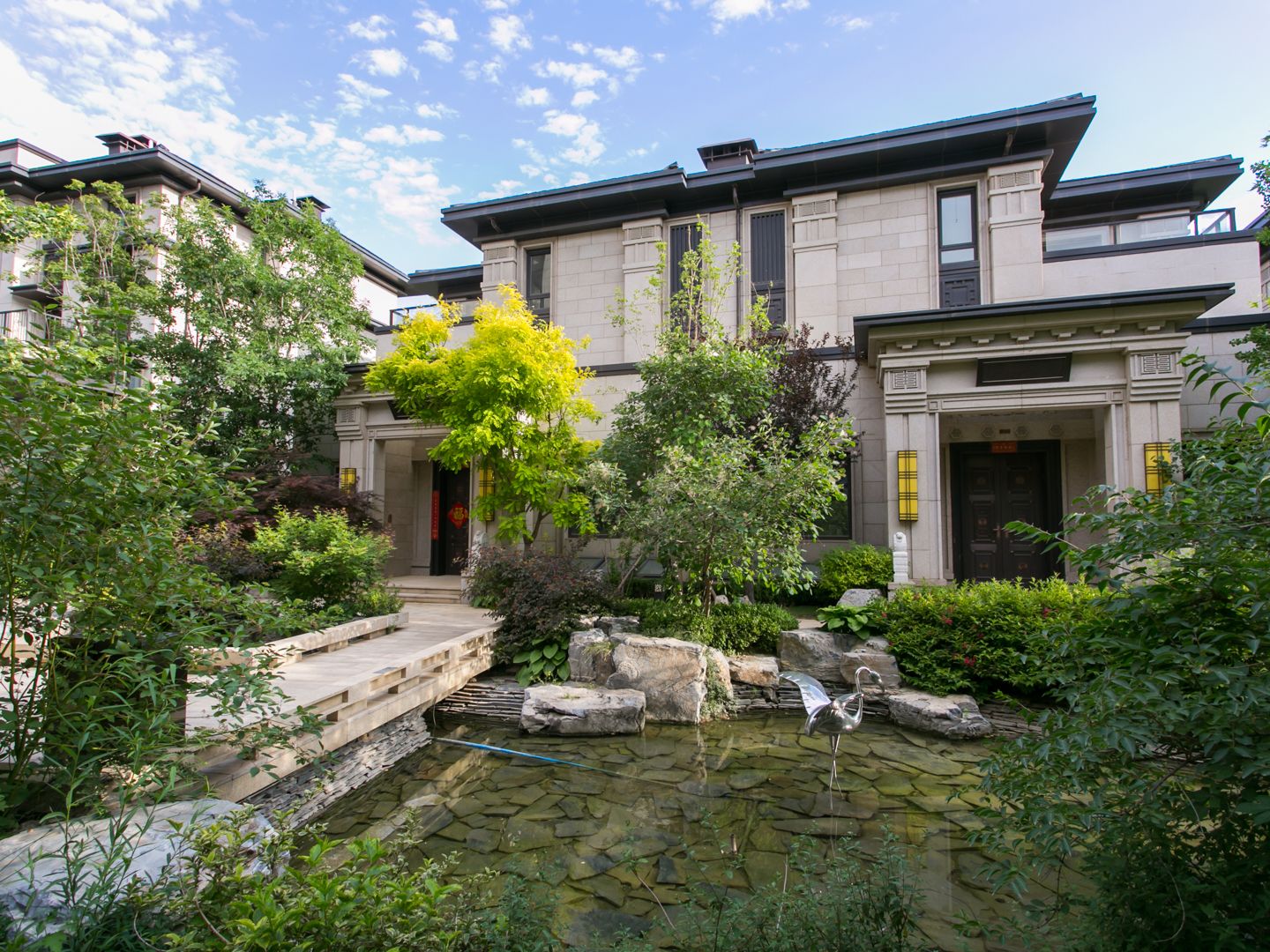 首开龙湖天琅 environment