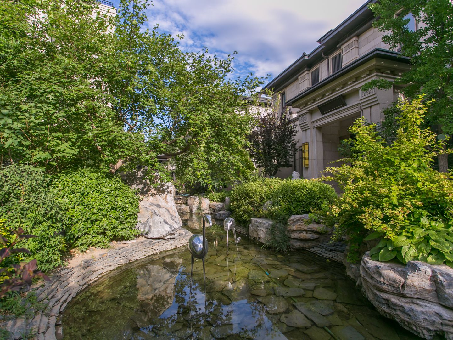 首开龙湖天琅 environment