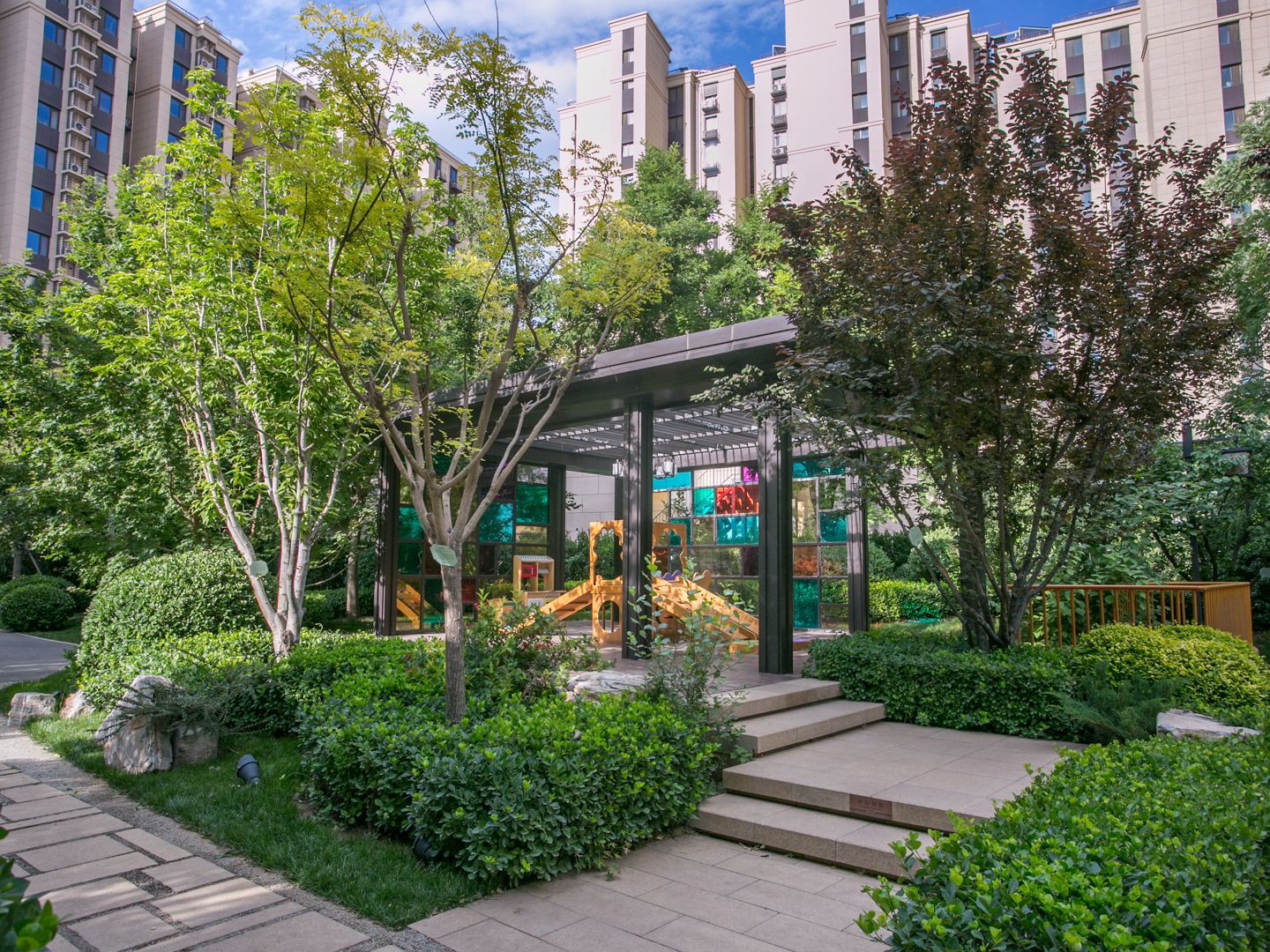 首开龙湖天琅 environment