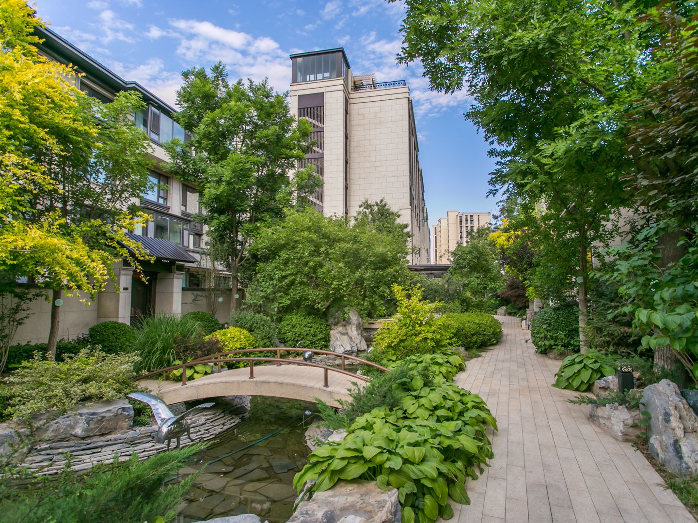 首开龙湖天琅 environment