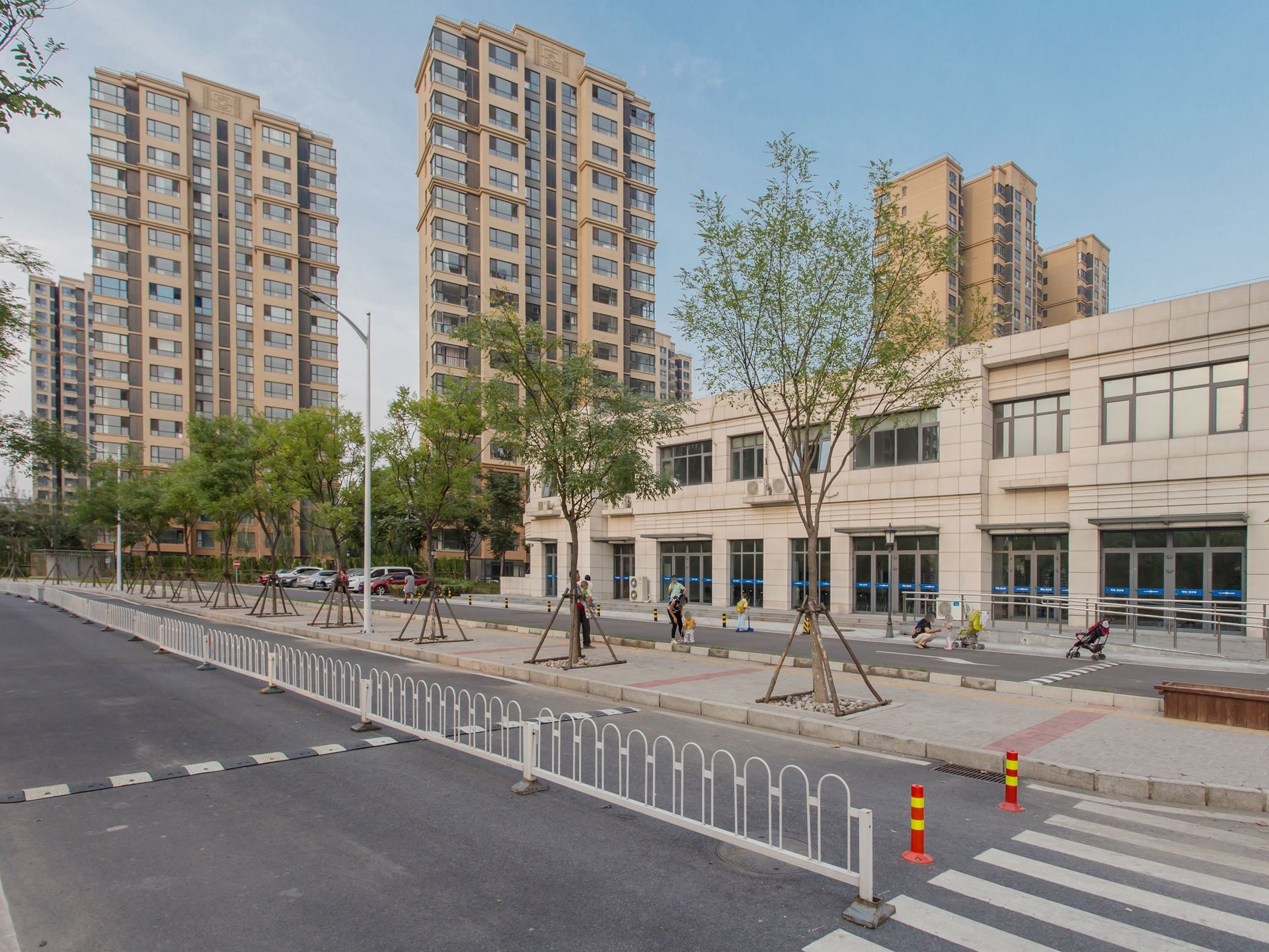 首开熙悦山澜庭 environment